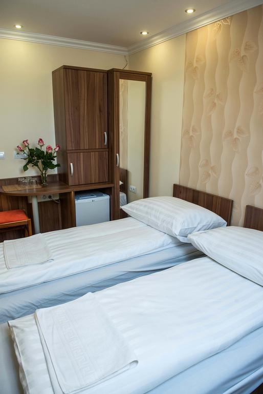 Bl.Apartmanhaz Ii. Szegedin Exterior foto